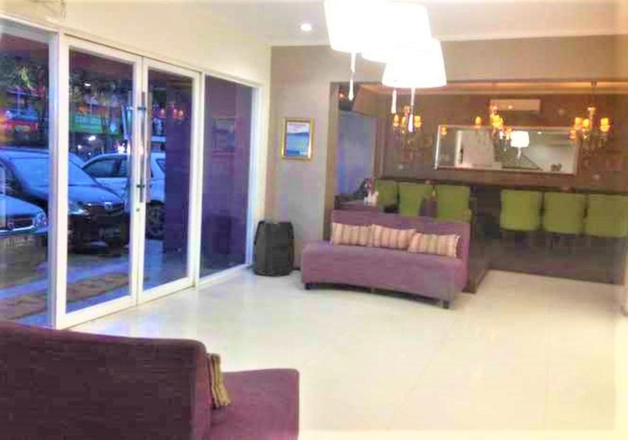 Hotel Segiri Samarinda Esterno foto
